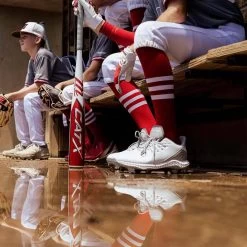 Marucci CATX Senior League (-10) USSSA Baseball Bat: MSBCX10 -Baseball Promotions Shop Marucci CATX 10 USSSA Baseball Bat MSBCX10 Lifestyle 3